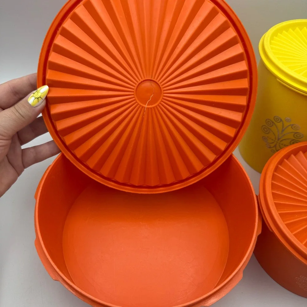 Tupperware vintage servalier